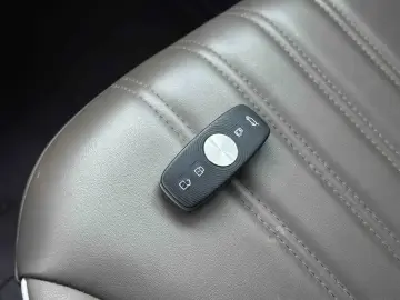 2023 Roewe iMAX8 с пробегом 87 600 км