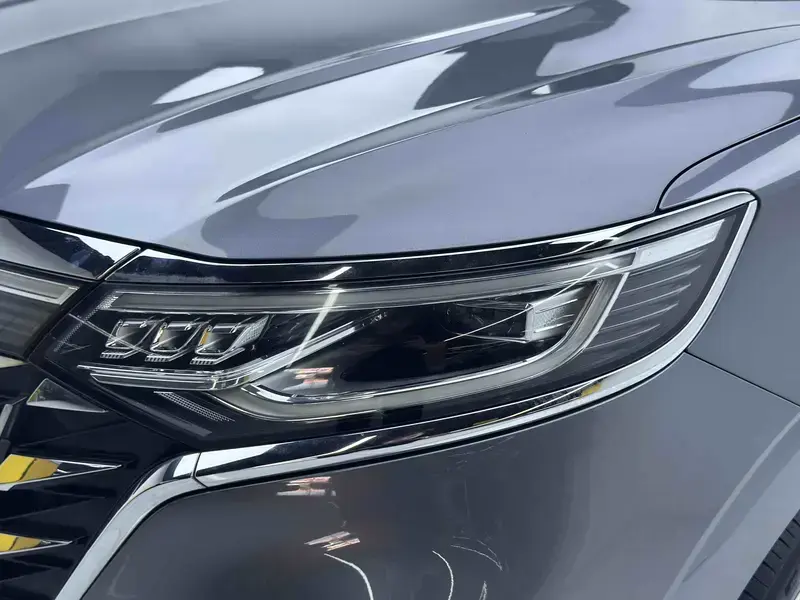 2023 Roewe iMAX8 с пробегом 87 600 км