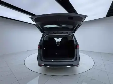 2023 Roewe iMAX8 с пробегом 87 600 км