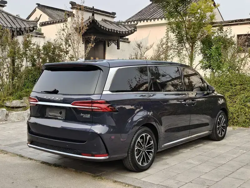 2021 Roewe iMAX8 с пробегом 74 000 км