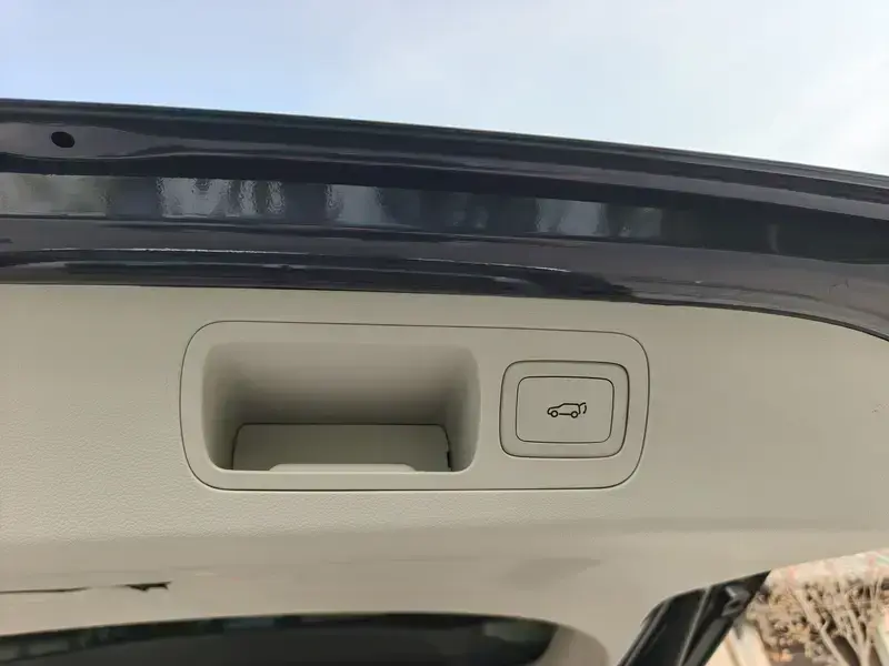 2021 Roewe iMAX8 с пробегом 74 000 км