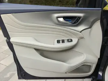 2021 Roewe iMAX8 с пробегом 74 000 км