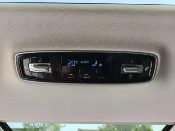 2021 Roewe iMAX8 с пробегом 74 000 км