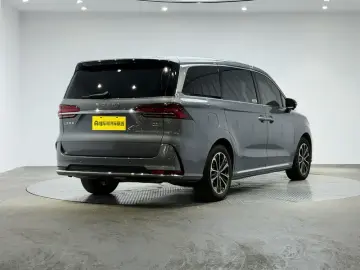 2022 Roewe iMAX8 с пробегом 76 800 км