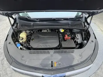 2022 Roewe iMAX8 с пробегом 76 800 км