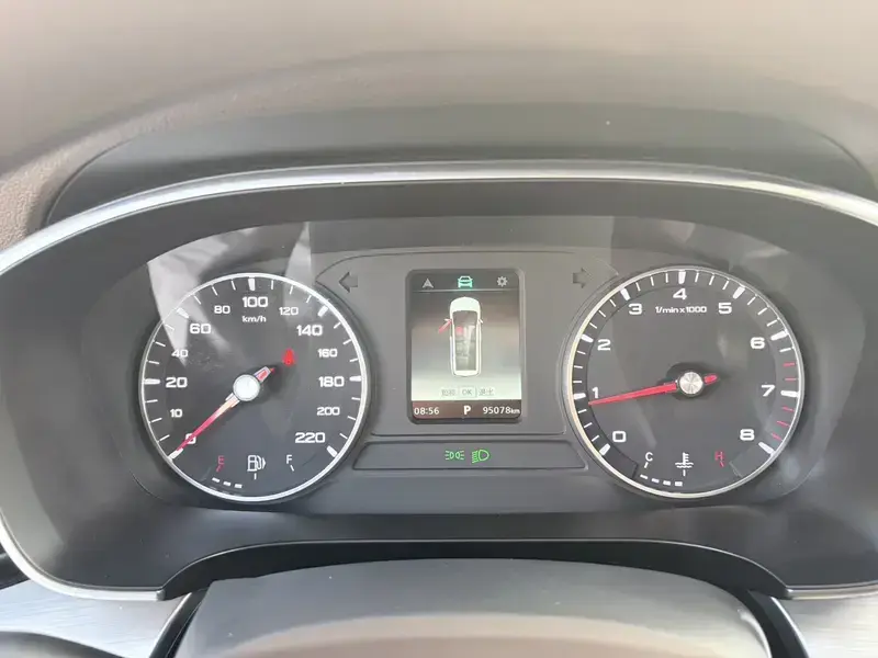 2023 Roewe iMAX8 с пробегом 95 000 км