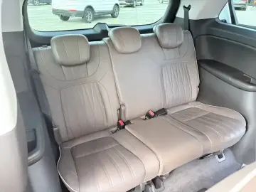 2023 Roewe iMAX8 с пробегом 95 000 км