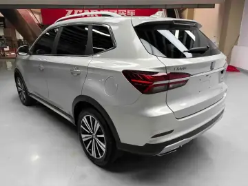 2020 Roewe RX5 с пробегом 67 800 км