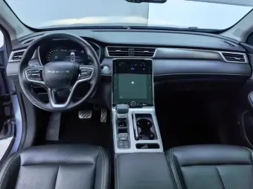 2020 Roewe RX5 с пробегом 32 000 км