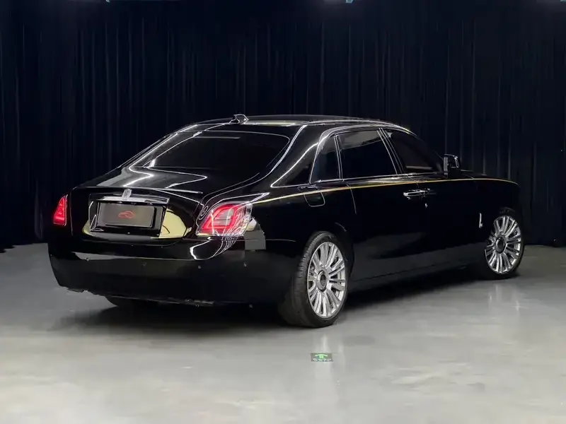 2021 Rolls-Royce Ghost с пробегом 18 000 км