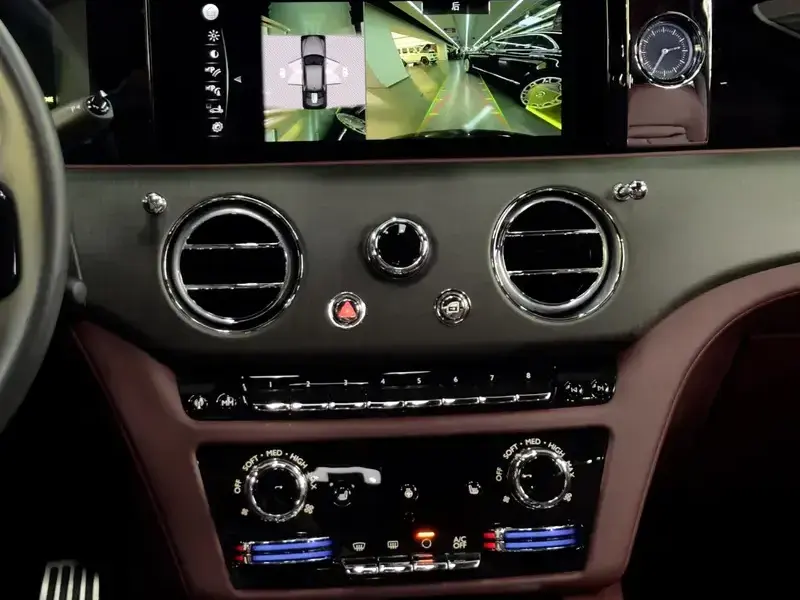2021 Rolls-Royce Ghost с пробегом 18 000 км