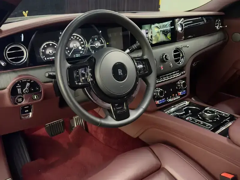 2021 Rolls-Royce Ghost с пробегом 18 000 км