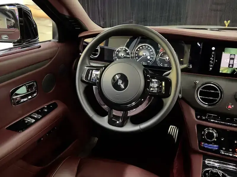 2021 Rolls-Royce Ghost с пробегом 18 000 км