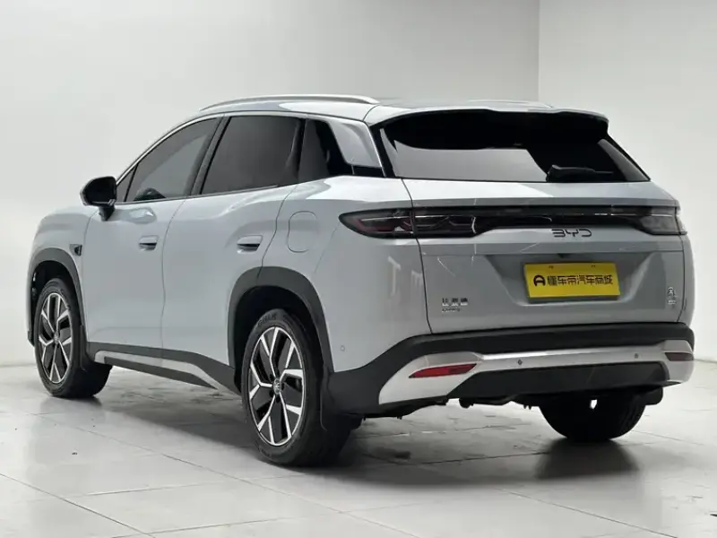 2026 BYD Song L с пробегом 7 700 км