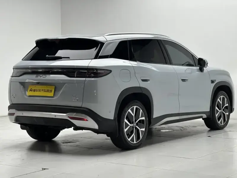 2026 BYD Song L с пробегом 7 700 км