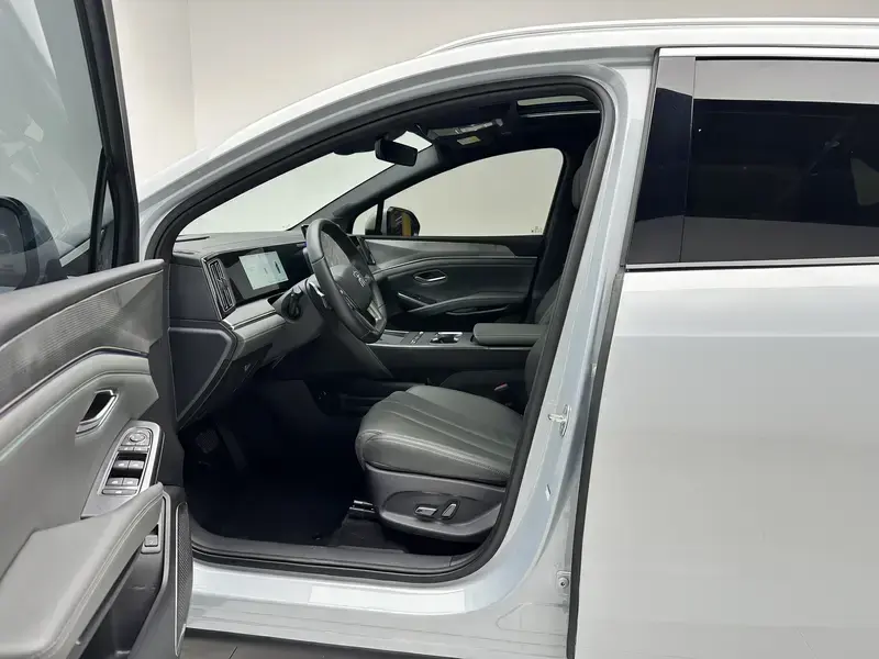 2026 BYD Song L с пробегом 7 700 км