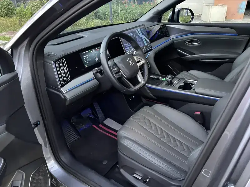 2025 BYD Song L с пробегом 3 000 км