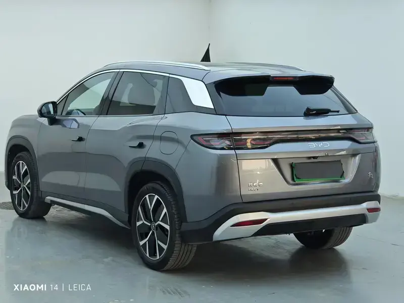 2024 BYD Song L с пробегом 20 000 км