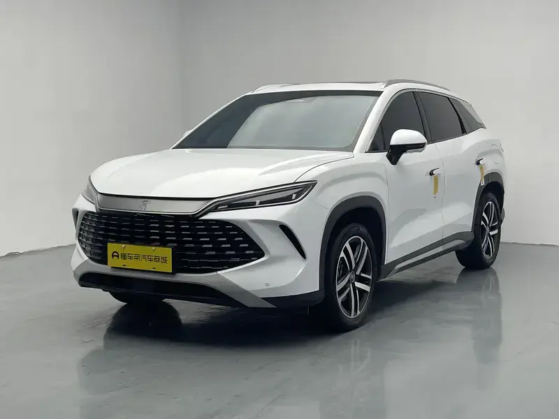 2024 BYD Song L с пробегом 30 900 км