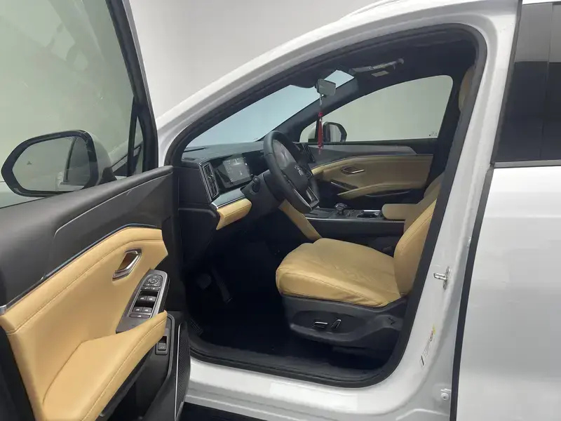 2024 BYD Song L с пробегом 30 900 км