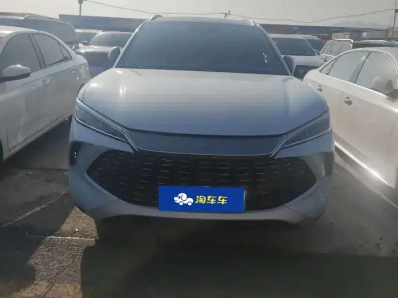 2024 BYD Song L с пробегом 18 000 км