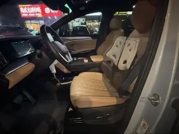 2024 BYD Song L с пробегом 36 100 км