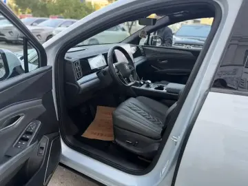2025 BYD Song L с пробегом 33 000 км