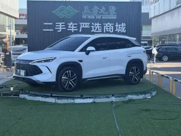 2026 BYD Song L с пробегом 11 200 км