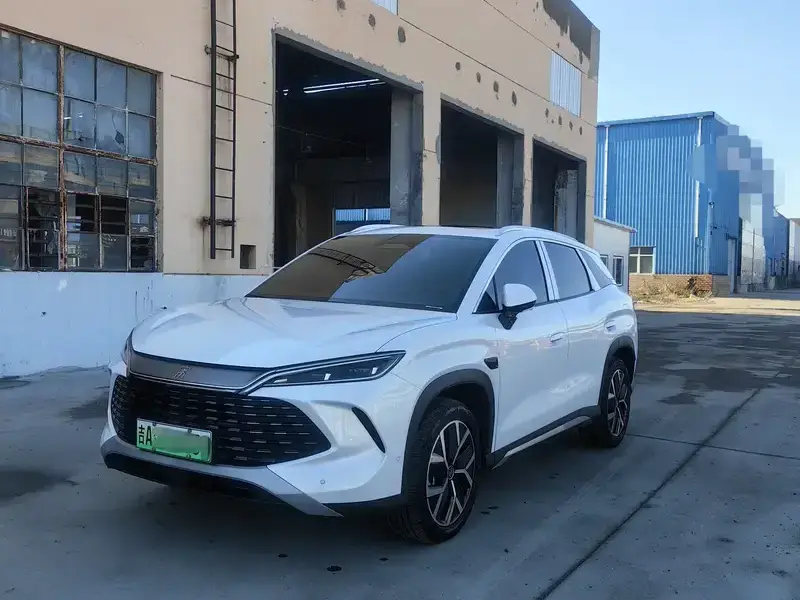 2026 BYD Song L с пробегом 14 000 км