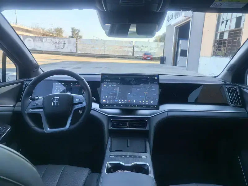 2026 BYD Song L с пробегом 14 000 км