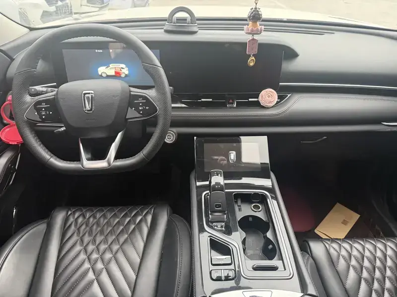 2020 FAW Bestune T99 с пробегом 99 000 км