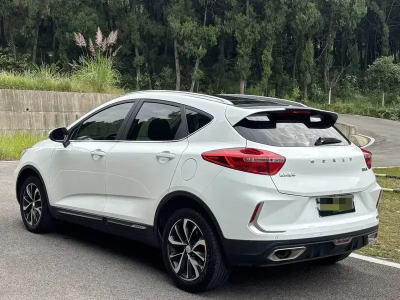 2019 Geely Emgrand с пробегом 30 000 км
