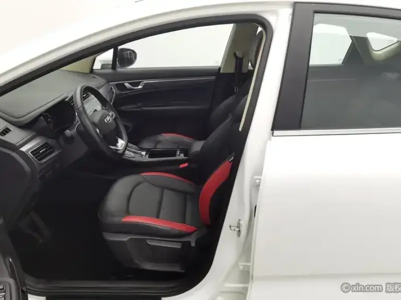 2020 Geely Emgrand с пробегом 18 700 км
