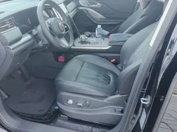 2024 Hongqi HS7 с пробегом 15 000 км