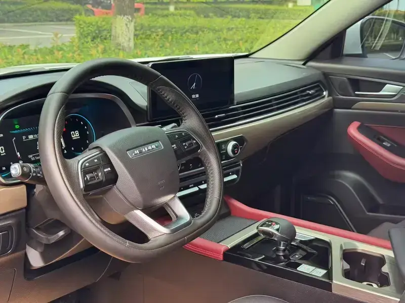 2023 JETOUR X70+ с пробегом 10 000 км