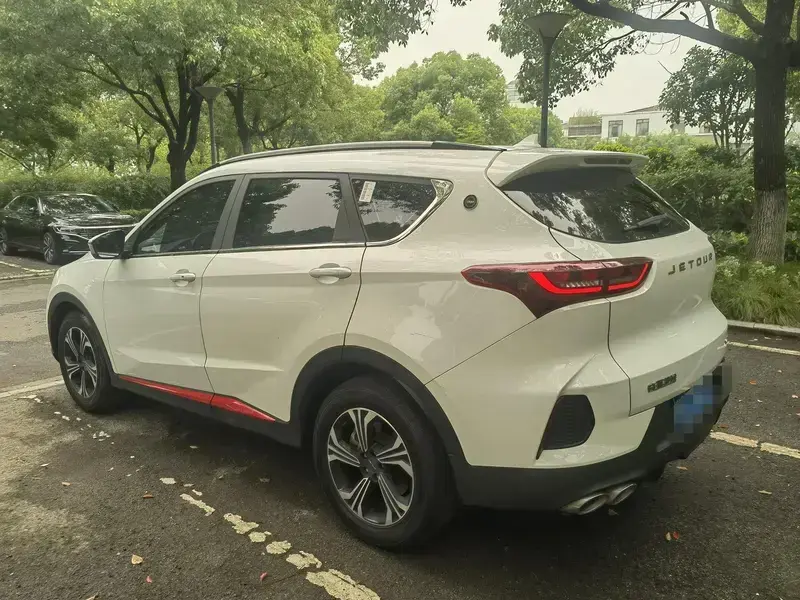 2023 JETOUR X70+ с пробегом 70 000 км
