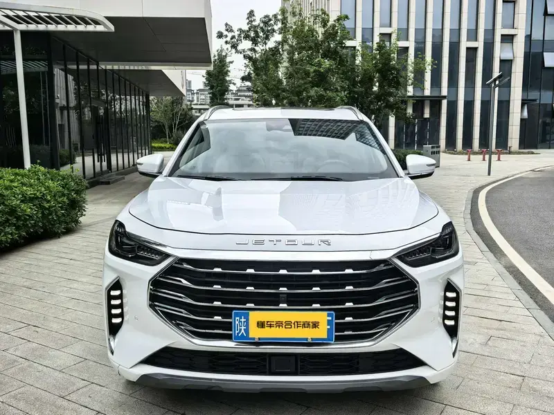 2023 JETOUR X70+ с пробегом 56 000 км