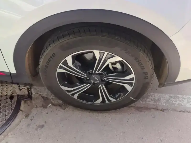 2023 JETOUR X70+ с пробегом 34 800 км