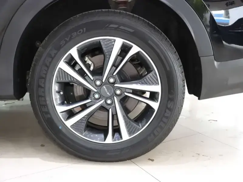 2024 JETOUR X70+ с пробегом 18 000 км