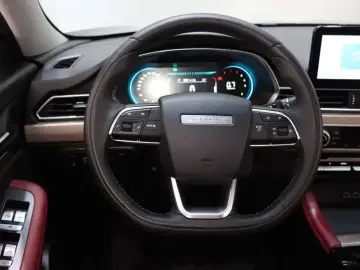 2024 JETOUR X70+ с пробегом 18 000 км