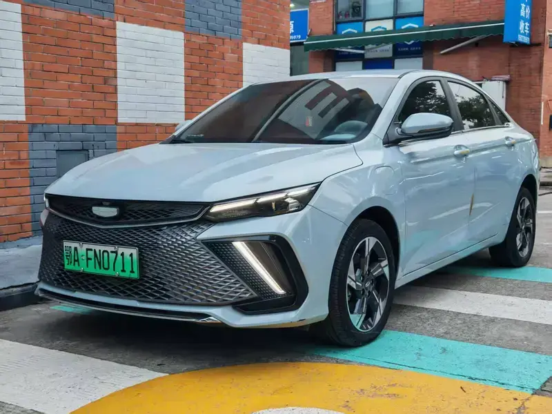 2022 Geely Emgrand L с пробегом 12 000 км