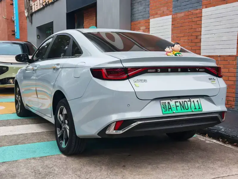 2022 Geely Emgrand L с пробегом 12 000 км
