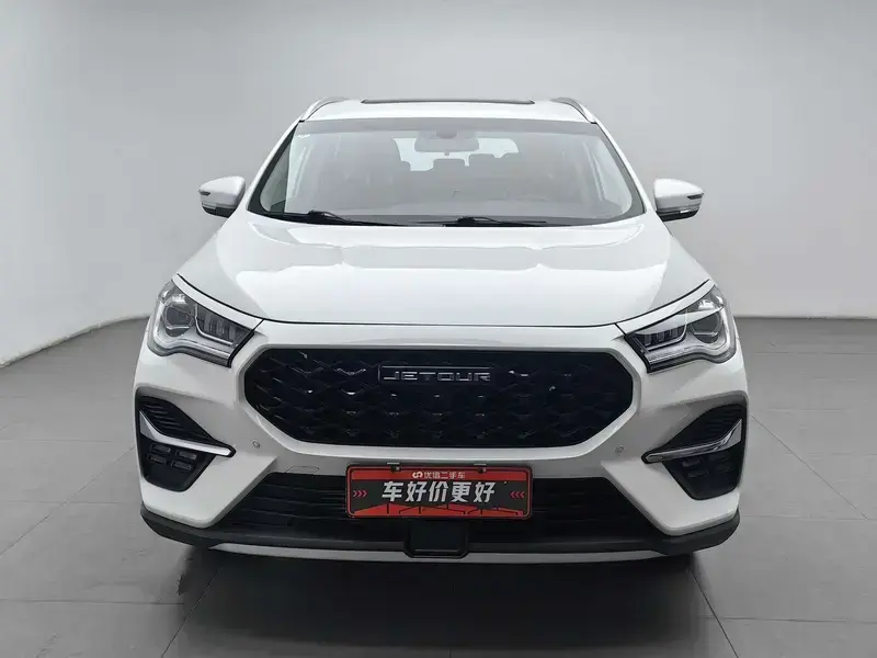 2024 JETOUR X90 с пробегом 32 000 км