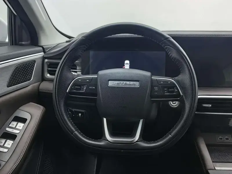 2024 JETOUR X90 с пробегом 32 000 км