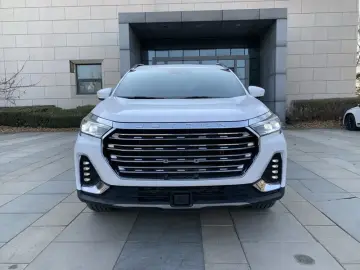 2023 JETOUR X90 с пробегом 25 000 км