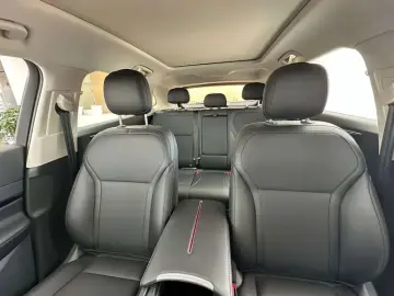 2024 Hongqi HS3 с пробегом 19 000 км