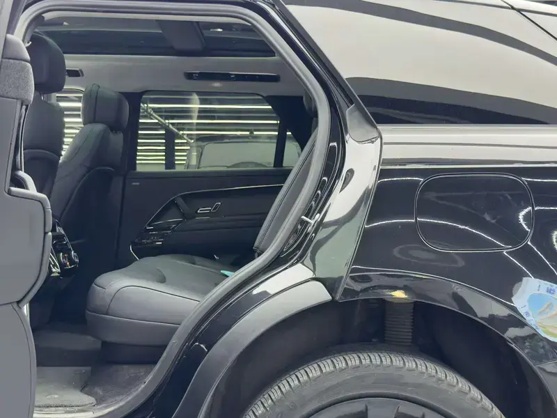 2023 Land Rover Range Rover Sport с пробегом 26 900 км