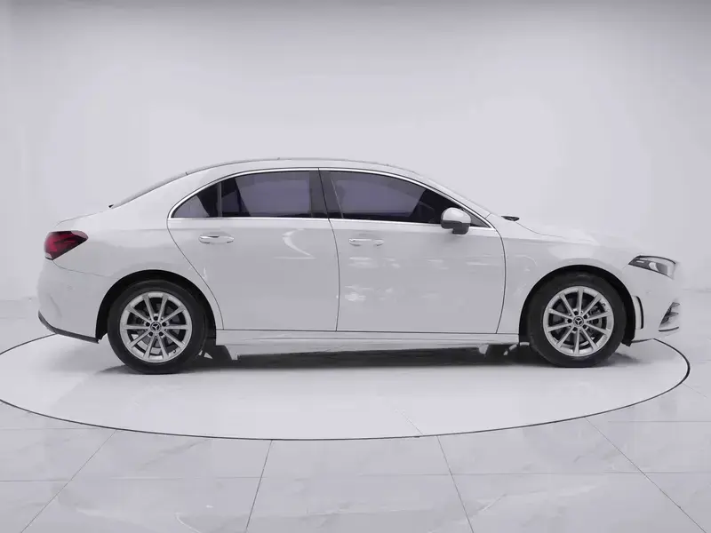 2020 Mercedes-Benz A-Класс с пробегом 57 000 км