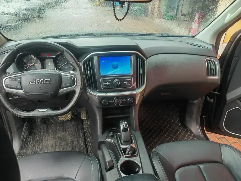 2022 JMC Yuhu 7 с пробегом 180 000 км