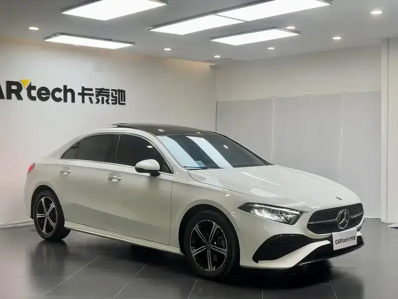2024 Mercedes-Benz A-Класс с пробегом 23 200 км
